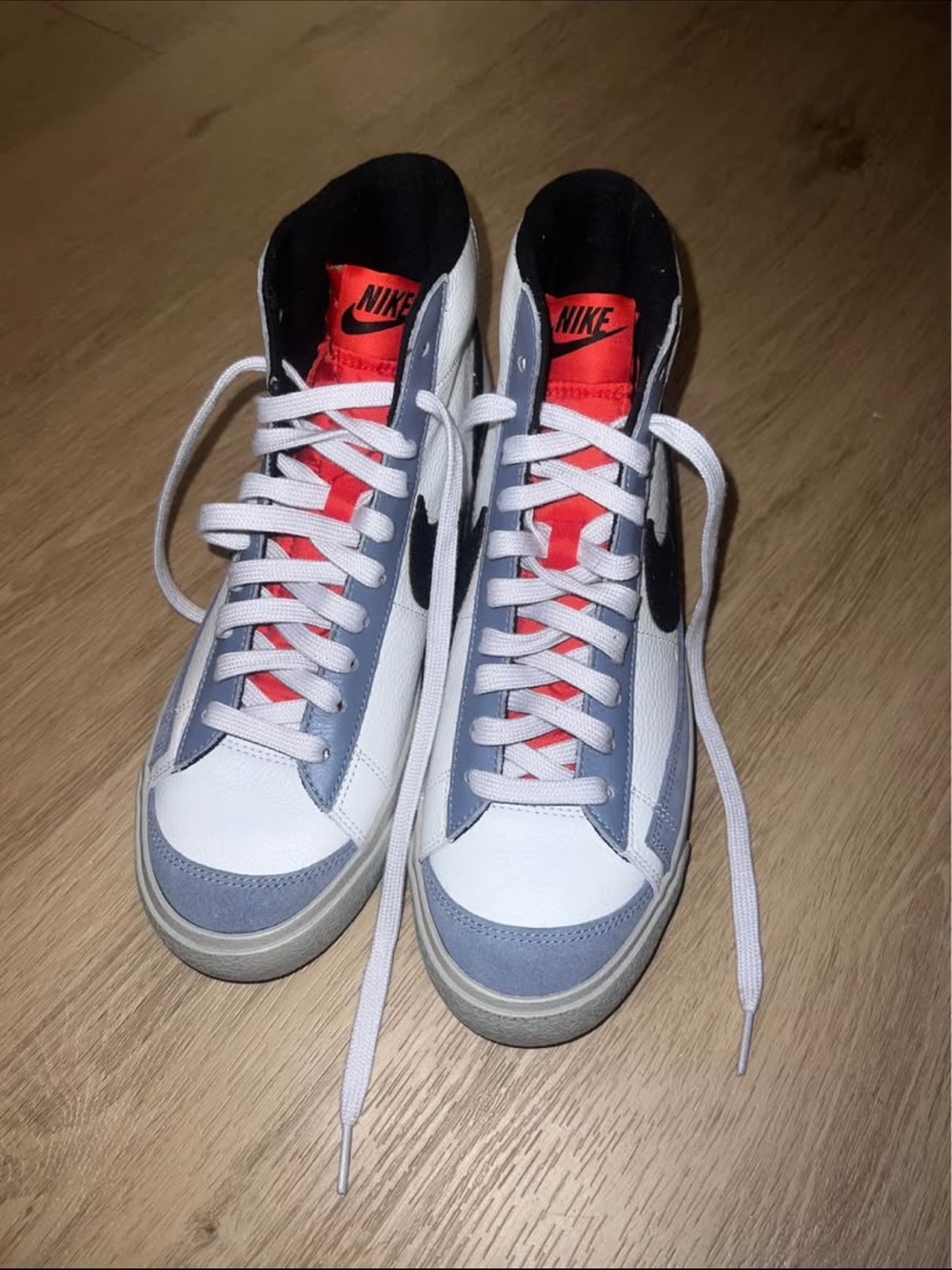 Nike Women's White Gray Black Sneakers with Red Tongue